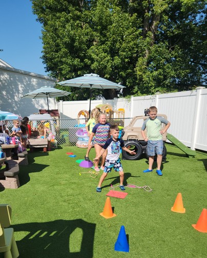 Pee Wee Folks photo - media images images 910 951 106 thumb 582959eded4ec3cd996151f0146c575d